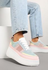 Różowo-Niebieskie Sneakersy na Tłoczonej Platformie z Ozdobnymi Przeszyciami Faloviela. Czerwone obuwie sportowe damskie Renee, z jeansu, bez zapięcia. Za 99.99 zł.