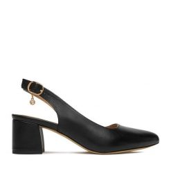 Czółenka Lasocki. Czarne czółenka damskie Lasocki, bez wzorów, bez obcasa. Za 199.99 zł.