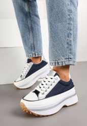 Granatowe Sneakersy na Tłoczonej Platformie w Streetwearowym Stylu Hanerith. Niebieskie obuwie sportowe damskie Renee, z jeansu, bez zapięcia. Za 79.99 zł.