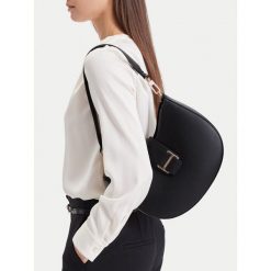 Torebka GINO ROSSI. Czarne torebki klasyczne damskie Gino Rossi, bez dodatków. Za 229.99 zł.