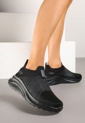 Czarne Buty Sportowe Sneakersy Grubej Podeszwie z Tłoczeniem i Siateczkową Cholewką Puvorea. Czarne obuwie sportowe casual damskie Born2be. Za 84.99 zł.