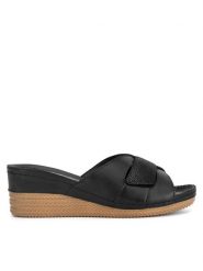 Go Soft Klapki ARC-2309-07 Czarny. Czarne klapki damskie GO SOFT, bez wzorów, ze skóry, bez obcasa, bez zapięcia. Za 103.99 zł.