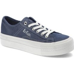 Niebieskie Trampki Lee Cooper Modne Buty Damskie. Niebieskie trampki damskie Lee Cooper, bez wzorów, z materiału, bez zapięcia. Za 109.00 zł.