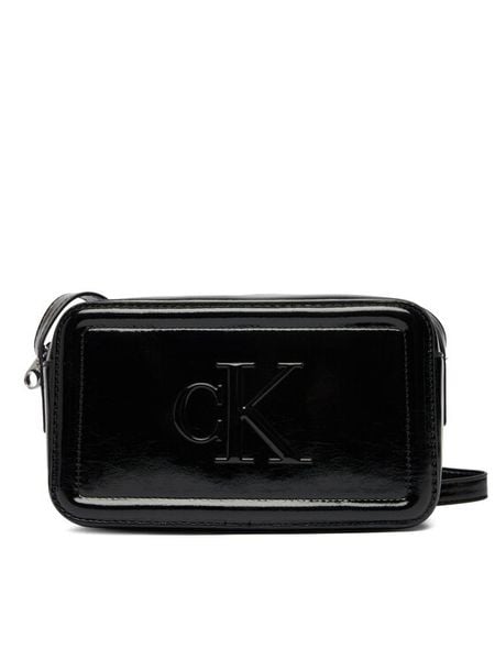 Calvin Klein Torebka Bold Ck Metallic Camera Bag LV04F3331G Czarny. Czarne listonoszki damskie Calvin Klein, bez wzorów, ze skóry, bez dodatków. Za 329.99 zł.