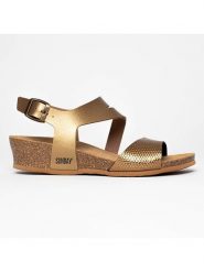 Sunbay Sandały "Cresta" w kolorze złotym koturnie rozmiar: 39. Żółte sandały damskie Sunbay, bez wzorów, z materiału, z otwartym noskiem, bez obcasa, na koturnie, bez zapięcia. Za 212.30 zł.