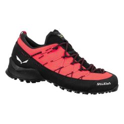 Damskie buty trekkingowe Salewa Wildfire 2. Brązowe obuwie trekkingowe damskie Salewa, z gumy, bez zapięcia. Za 649.99 zł.