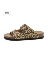 Teegu Klapki w kolorze beżowo-brązowym rozmiar: 41. Brązowe klapki damskie teegu, bez wzorów, z otwartym noskiem, bez obcasa, bez zapięcia. Za 130.99 zł.