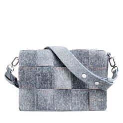 Torebka Desigual. Szare torebki klasyczne damskie Desigual, bez dodatków. Za 199.99 zł.