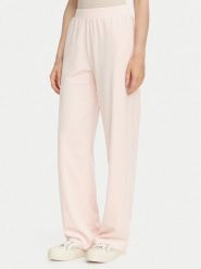 Guess Spodnie dresowe O6BB07 K5063 Różowy jasny Regular Fit. Czerwone spodnie dresowe damskie Guess, xs, z aplikacjami, z dresówki. Za 294.99 zł.