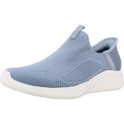 Buty SKECHERS 150450S Niebieski. Niebieskie obuwie trekkingowe damskie Skechers, z tkaniny, bez zapięcia. Za 241.99 zł.