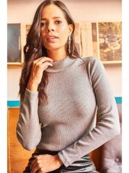 Olalook Sweter w kolorze szarym rozmiar: onesize. Szare swetry klasyczne damskie Olalook, bez kołnierzyka. Za 39.99 zł.