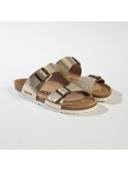 BACKSUN Klapki w kolorze złotym rozmiar: 37. Żółte klapki damskie Backsun, bez wzorów, z materiału, z otwartym noskiem, bez obcasa, bez zapięcia. Za 130.99 zł.