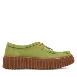Półbuty Clarks. Zielone półbuty damskie Clarks, bez wzorów, bez obcasa, na płaskiej podeszwie, bez zapięcia. Za 389.99 zł.