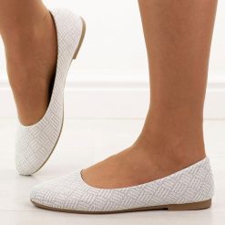 Białe baleriny damskie Evento 9047. Białe balerinki damskie eVento, bez wzorów, z jeansu. Za 89.00 zł.