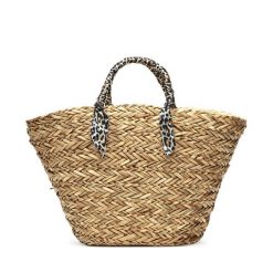 Torebka DeeZee. Brązowe torebki klasyczne damskie DeeZee, bez dodatków. Za 139.99 zł.