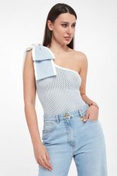 Body z dzianiny ELISABETTA FRANCHI. Body i gorsety Elisabetta Franchi, bez wzorów, z dzianiny. W wyprzedaży za 1,719.20 zł.