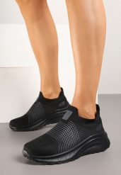 Czarne Buty Sportowe Sneakersy na Tłoczonej Platformie z Elastyczną Cholewką Velmio. Czarne obuwie sportowe casual damskie Renee, z jeansu. Za 74.99 zł.