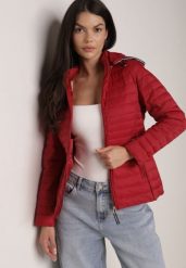 Czerwona Pikowana Kurtka Przejściowa z Kapturem z Lamówką i Ściągaczami Zidara. Czerwone kurtki damskie Born2be, l, bez wzorów, z dresówki, z kapturem. Za 84.99 zł.