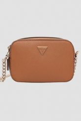 GUESS Brązowa kopertówka damska Noelle II. Brązowe torebki wieczorowe damskie Guess, z aplikacjami, ze skóry ekologicznej, bez dodatków. W wyprzedaży za 419.99 zł.
