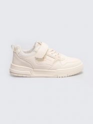 Sneakersy damskie beżowe RR374051 801. Brązowe obuwie sportowe damskie Big Star, z materiału, bez zapięcia. W wyprzedaży za 49.99 zł.