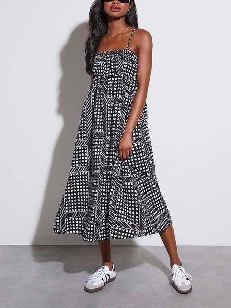 Milan Kiss Sukienka w kolorze czarno-białym rozmiar: L. Czarne sukienki damskie Milan Kiss, bez wzorów, bez ramiączek. Za 126.75 zł.