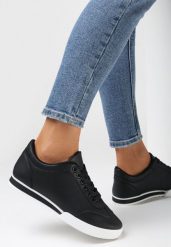 Czarne Sneakersy Seems to Change. Czarne obuwie sportowe casual damskie Born2be, bez zapięcia. Za 84.99 zł.