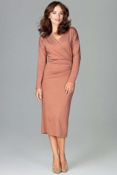 Brązowa Stylowa Sukienka z Kopertowym Dekoltem. Brązowe sukienki damskie Katrus, bez wzorów, z elastanu, eleganckie, bez ramiączek. Za 289.00 zł.