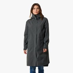 Płaszcz wiatroszczelny kobieca Swedemount Öckerö Shell Coat. Czarne płaszcze damskie SWEDEMOUNT, l, bez wzorów, z materiału, z kapturem. Za 608.99 zł.