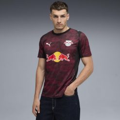 Koszulka piłkarska Puma RB Lipsk 25/26 oficjalna Trzecia. Bluzki damskie Puma, s, bez wzorów, z materiału, sportowe, bez kołnierzyka, bez ramiączek. Za 459.99 zł.