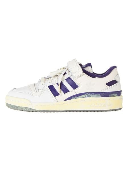 Adidas Skórzane sneakersy "Forum 84 Low Aec" w kolorze białym rozmiar: 42 2/3. Białe obuwie sportowe damskie Adidas, bez zapięcia. Za 266.66 zł.