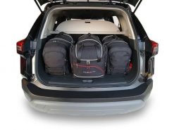 Torby Do Bagażnika Nissan X-Trail Mhev 2022+ 4Szt Kjust. Czarne torby podróżne KJUST, bez wzorów, z kauczuku. Za 1,332.00 zł.