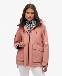 Superdry Kurtka Ski Ultimate Rescue – Wodoodporna 20k/mm, Fason Loose. Czerwone kurtki damskie Superdry, na zimę, bez wzorów, bez kaptura. Za 1,104.00 zł.