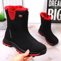 Czarne śniegowce wodoodporne DK SoftShell 15101. Czarne śniegowce damskie DK, z materiału. Za 159.99 zł.