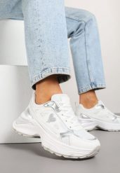 Białe Sneakersy na Grubej Podeszwie Ozdobione Sercem Pilana. Białe obuwie sportowe damskie Born2be, na lato, z jeansu, bez zapięcia. Za 109.99 zł.
