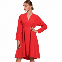 Elegancka sukienka rozkloszowana z dekoltem V czerwona. Czerwone sukienki damskie Sukienki.shop, bez wzorów, eleganckie, bez ramiączek. Za 349.00 zł.