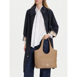 Torebka Beverly Hills Polo Club. Brązowe torebki klasyczne damskie Beverly Hills Polo Club, bez dodatków. Za 199.99 zł.