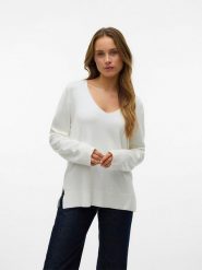 Vero Moda Sweter w kolorze białym rozmiar: XL. Białe swetry klasyczne damskie Vero Moda, xl, bez kołnierzyka. Za 109.95 zł.