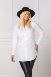 Elegancka biała długa zapinana koszula PLUS SIZE XXL. Białe koszule damskie Nasi partnerzy, plus size, bez wzorów, z poliesteru, eleganckie, bez kołnierzyka, plus size, bez ramiączek. Za 199.90 zł.