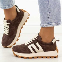 Brązowe skórzane półbuty damskie Filippo Dp6743/26. Brązowe obuwie sportowe damskie Filippo, na jesień, bez wzorów, z jeansu, bez obcasa, na platformie, bez zapięcia. Za 259.00 zł.