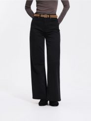 Jeansy wide leg z dodatkiem lyocellu - czarny. Czarne jeansy damskie Reserved. Za 159.99 zł.