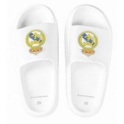 Real Madryt klapki Beach Pool Flip Flops White Eva białe. Białe klapki damskie REAL MADRID, bez wzorów, bez obcasa, bez zapięcia. Za 99.00 zł.