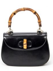 Gucci Skórzana torebka w kolorze czarnym - 21 x 15 x 7 cm rozmiar: onesize. Czarne torebki klasyczne damskie GUCCI, z materiału, przez ramię, bez dodatków. Za 7,647.99 zł.