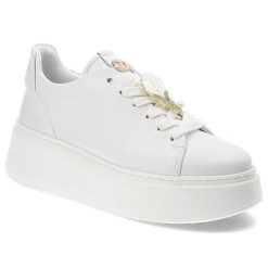 Białe Sneakersy Carinii Modne Obuwie Damskie Z Broszką. Białe obuwie sportowe damskie Carinii, na wiosnę, z materiału, bez zapięcia, trekkingowe. Za 529.00 zł.