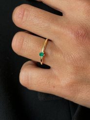 OR Carats Złoty pierścionek z kamieniem szlachetnym rozmiar: 52. Zielone pierścionki damskie OR Carats, z szmaragdem, złote. Za 786.95 zł.