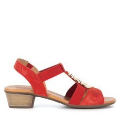 Sandały Go Soft. Czerwone sandały damskie GO SOFT, bez wzorów, bez obcasa, na słupku, bez zapięcia. Za 111.99 zł.