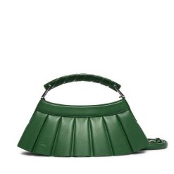 Torebka Lacoste. Niebieskie torebki klasyczne damskie Lacoste, bez dodatków. Za 1,449.00 zł.
