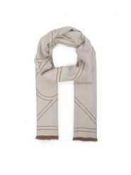 Calvin Klein Szal Emblem Repeat Lw Shawl W Fringes LV04F8074G Biały. Białe szaliki damskie Calvin Klein, bez wzorów, z materiału. Za 249.99 zł.