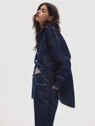 Jeansy straight leg - granatowy. Niebieskie jeansy damskie Reserved. W wyprzedaży za 59.99 zł.