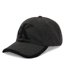 Czapka z daszkiem Calvin Klein. Czarne czapki z daszkiem damskie Calvin Klein, bez wzorów. Za 209.99 zł.