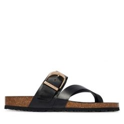 Japonki Tamaris. Czarne klapki damskie Tamaris, bez wzorów, bez obcasa, bez zapięcia. Za 329.99 zł.